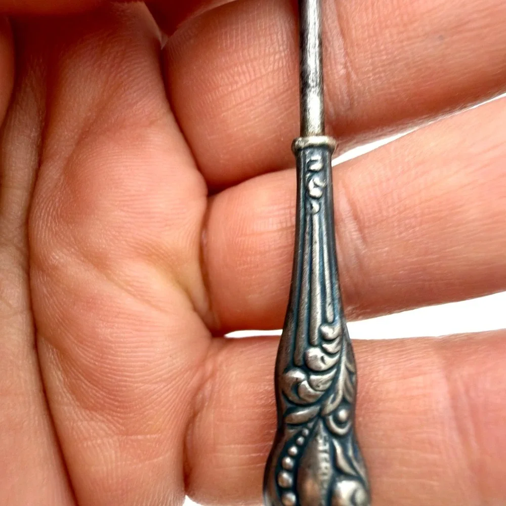 Antique Sterling Silver Button Hook Ornate Floral Scroll Handle Tool‎